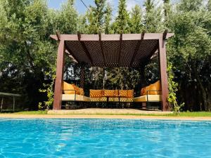 Ilafe Farmhouse, Villa avec Piscine Chauffée Privée et Jacuzzi pour Familles