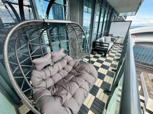 Stylish Suite at 300 Front Street W