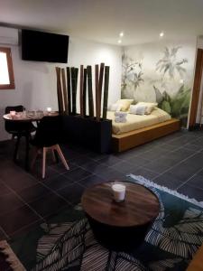 Appartements Studio romantique a Baixas avec Jacuzzi - 35m² : photos des chambres