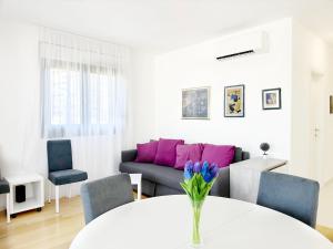 S`akvarel 4 - Private Garage