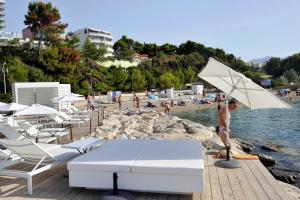 Apartment Split 11518c