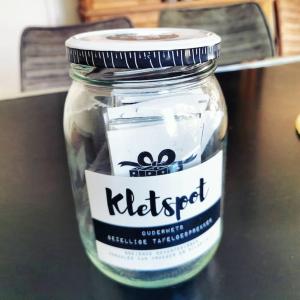 Perfect place for water lovers! Fireplace and Lakeview