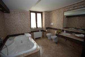 Suite avec Baignoire Spa