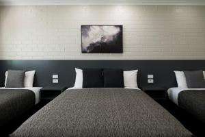 Central Deborah Motel