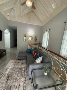 Tina-Cay Sunset Escape