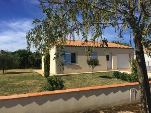 Maisons de vacances Maison neuve proche plage avec jardin, 4 couchages, tout confort - FR-1-336-15 : Maison de Vacances (4 Adultes)
