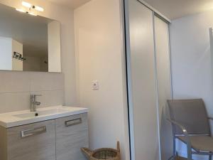 Maison indépendante avec jardin, piscine privée chauffée et Wi-Fi, près de la mer à Jard-sur-Mer - FR-1-336-115