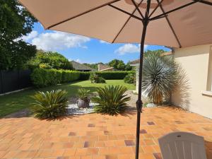 Maisons de vacances Maison Plain-Pied a Royan: 3 Chambres, Terrasse, Proche Plages, Calme sur Terrain de 500 m² - FR-1-71-106 : photos des chambres