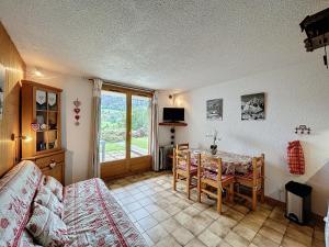Studio 45 pers. avec terrasse, parking à Combloux - FR-1-560-145