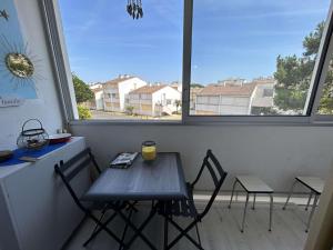 Appartement rénové 300m plage, balcon, parking privé, 4-5 couchages, Saint-Hilaire-de-Riez - FR-1-224C-316