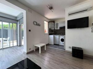 Charmant T2 climatisé avec parking privé dans la pinède - FR-1-607-202