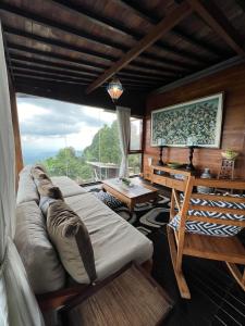 Harvest Palace Munduk