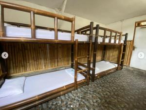 Backpacker Kawah Ijen