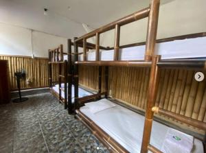 Backpacker Kawah Ijen