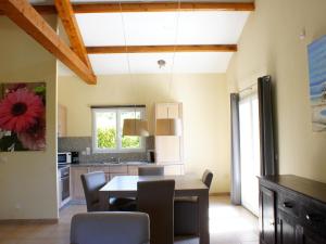 Maisons de vacances Villa in Les Forges with Golf Course Access : Maison de Vacances 3 Chambres 