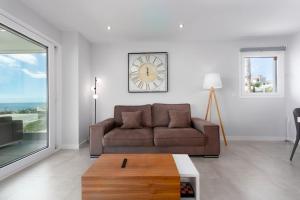 Modern & bright apart sea view