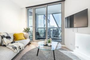 West Side Trendy CBD LivingWorkShopRestPlay