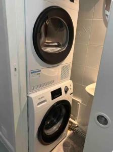 studio pour deux face a la tour Eiffel