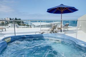 Hamptons Style Penthouse at Kings Beach
