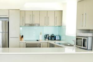 Hamptons Style Penthouse at Kings Beach