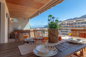Top Floor Ocean View Apt by Dream Homes Tenerife