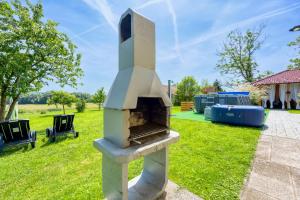 Merrys House w Pool & Sauna - Happy Rentals