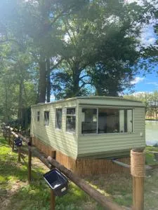 Les Pichies La tanière du pêcheur - Le Donjon