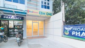 RedDoorz at EBM One Building