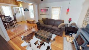 Exquisite 1-Bedroom House On North Church Ave