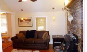 Exquisite 1-Bedroom House On North Church Ave