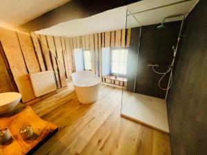 La balade en forêt - gîte 9 personnes en Ardenne