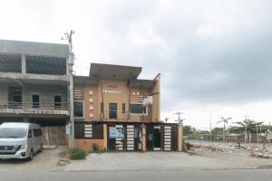 CM Apartelle Iloilo International Airport by RedDoorz