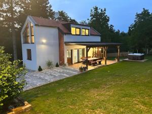 Villa BeleVita odmor u prirodi sa grijanim bazenom