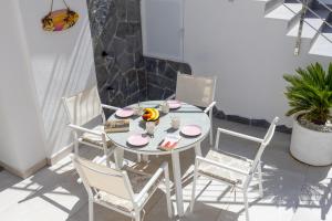 Ocean Blue Eyes by Fidalsa