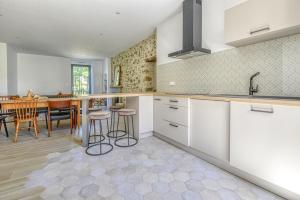 Maisons de vacances Gite de l-Etoile, maison renovee a 18min du PuyduFou : photos des chambres