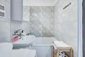 Chylońska 69-85 by Homeprime