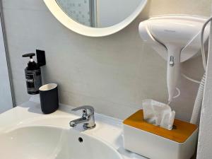 2-bedroom apartment with small courtyard - city center