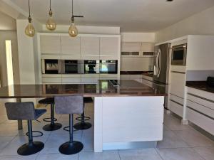 Villas Mas Libertino - Villa avec piscine & jacuzzi : photos des chambres