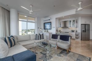 605 Oyster Rock - by Stay in Umhlanga