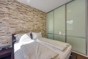 Ad Maiora with Shared Pool