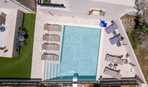 Pavlina Villa , a hidden gem with heated pool and ping pong!
