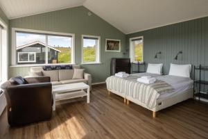 One-Bedroom Cottage room in Hestheimar