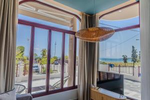 Sunny Nest with a sea view by Salt Apartments