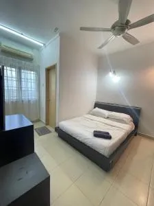 Pelangi Mall Condominium - Kampong Bunut Sarang Burong