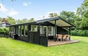 Cozy Home In Hjerm With Kitchen - Avlum