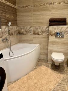 Palace Hill apartment 3L