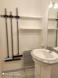 Appartements Sublime T2 LUMINEUX avec Balcon - rue gratuite : photos des chambres