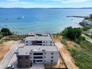 Deluxe Apartments Privlaka on the Sand