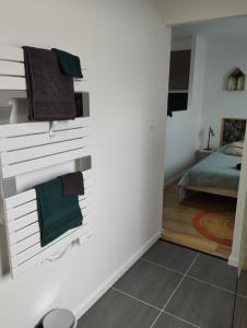 Appartements Studio au calme avec jardin : photos des chambres