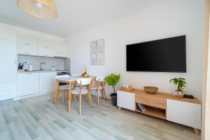 Apartments Poemia- sea view, Free Parking, complex Carpe Diem